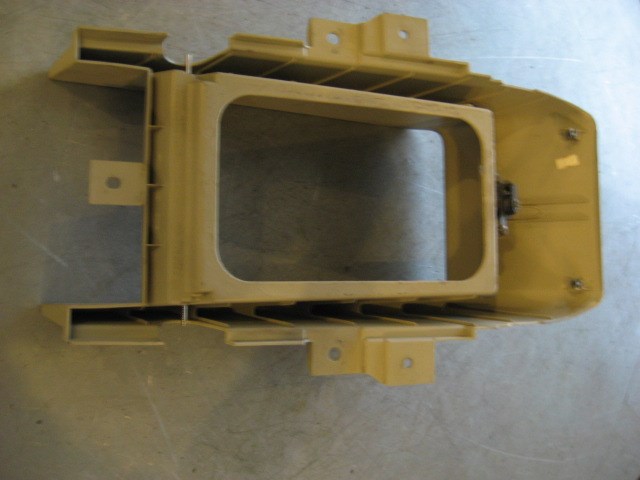 2004 Infiniti G35 Rear Arm Rest Console