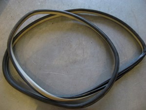 2004 Infiniti G35 LH Rear Door Seal On Body