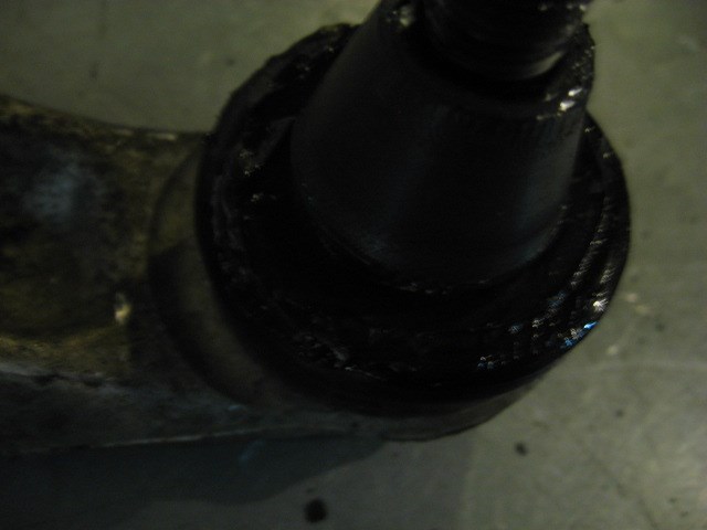 2004 Infiniti G35 Rear LH Upper Control Arm