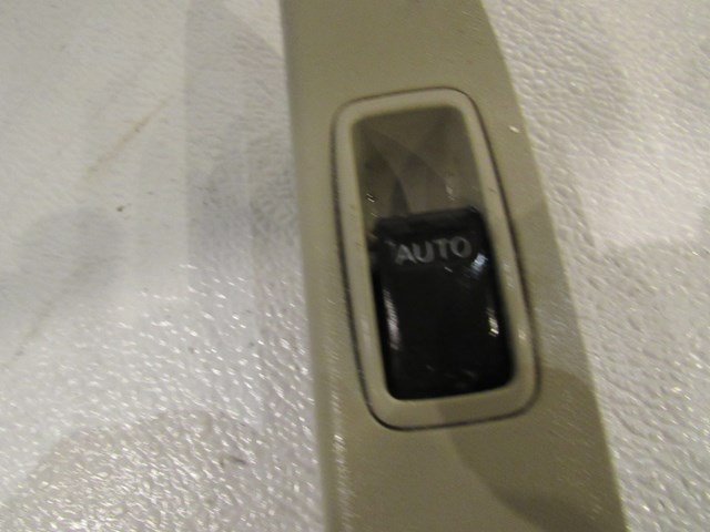 2004 Infiniti G35 RH Rear Door Switch