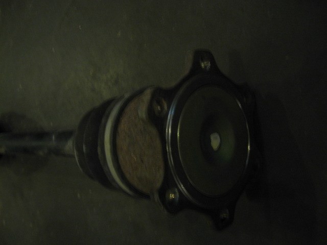 2004 Infiniti G35 RH Rear Axle