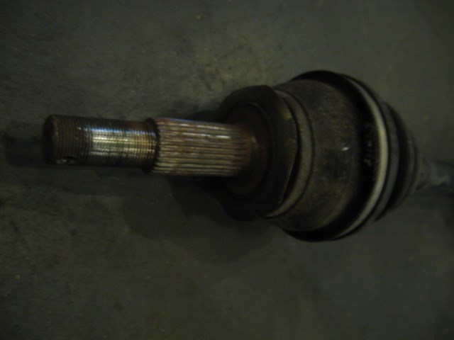 2004 Infiniti G35 RH Rear Axle