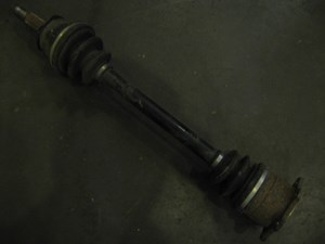 2004 Infiniti G35 RH Rear Axle