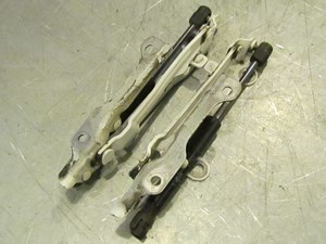 2013 Subaru BRZ Trunk Hinges and Struts