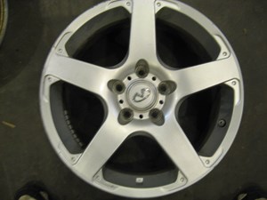 2004 Infiniti G35 Wheel 17x7