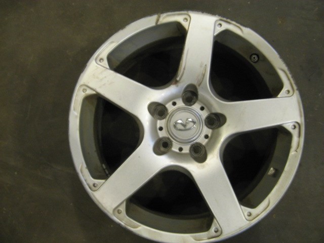 2004 Infiniti G35 Wheel 17x7