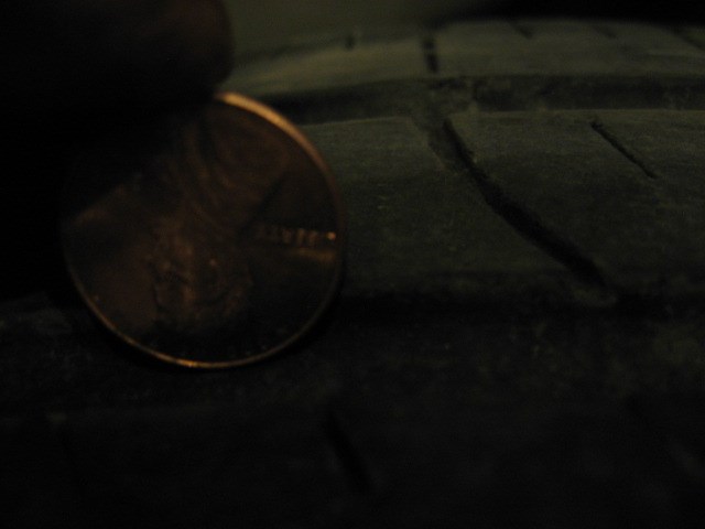 2002 Lexus IS300 Kumho Solus 215/45R17