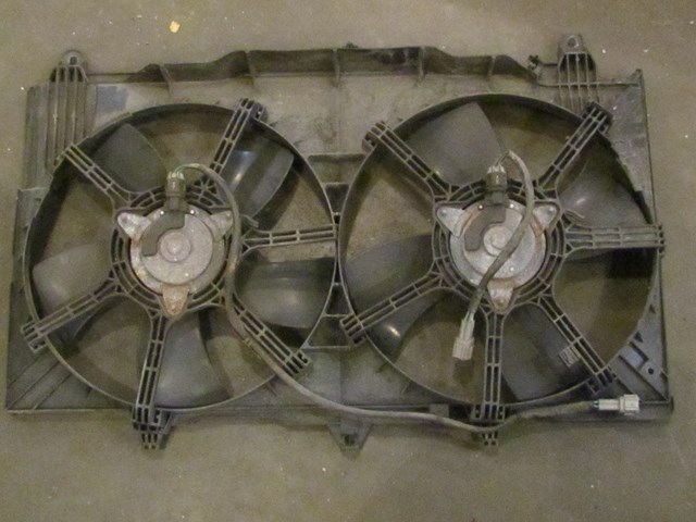 2003 Nissan 350Z Radiator Fan Cooling Fan Shroud Assy