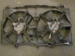2003 Nissan 350Z Radiator Fan Cooling Fan Shroud Assy