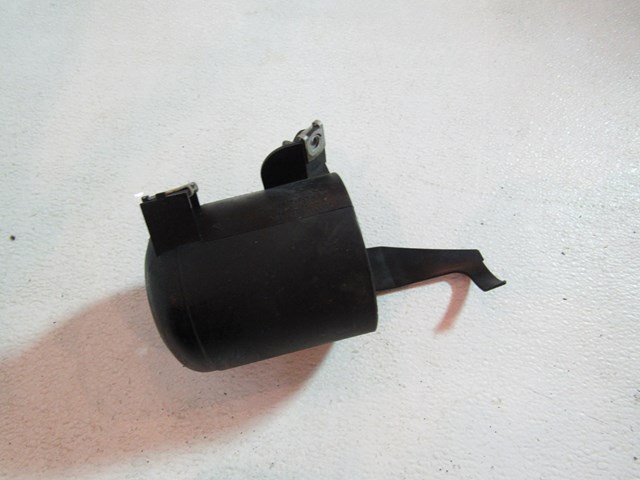 2001 Audi A4 B5 AC A/C Receiver Drier Air Conditioning Dryer Bracket OEM 8D02601