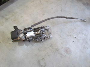 2001 Audi A4 B5 Avant Steering Column w/Ignition Switch 8D0419502