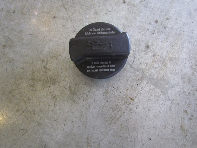 2001 Audi A4 B5 Avant Oil Fill Cap