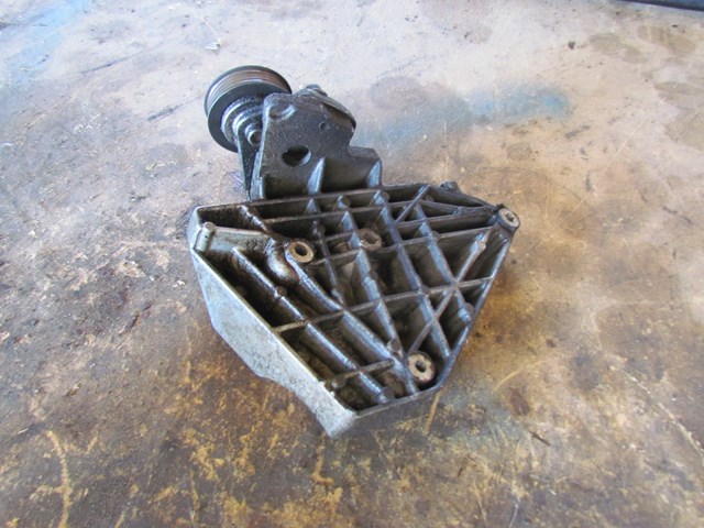 2001 Audi A4 B5 AC Compressor Bracket w/Tensioner