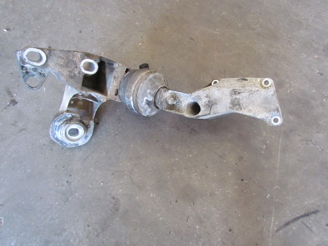 2001 Audi A4 B5 Avant LH Engine Mount Complete