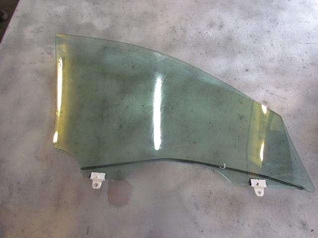 2007 Infiniti G35 Sedan Front LH Door Glass
