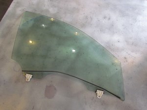2007 Infiniti G35 Sedan Front RH Door Glass