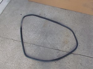 2007 Infiniti G35 Sedan Rear LH Door Seal