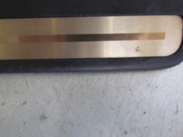 2007 Infiniti G35 Sedan Front RH Door Sill Kick Scuff Plate