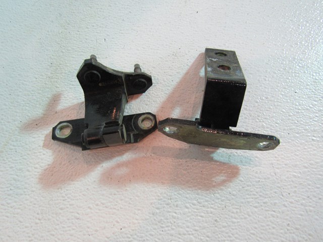 2007 Infiniti G35X Sedan Rear LH Door Hinge