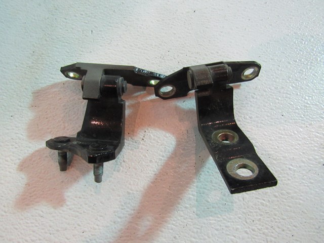 2007 Infiniti G35X Sedan Rear LH Door Hinge