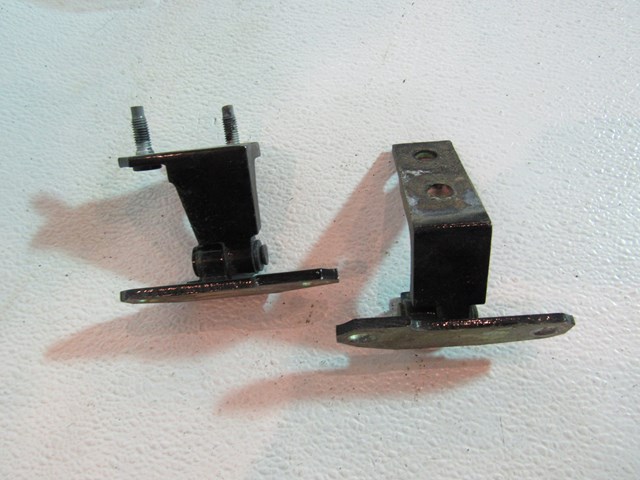 2007 Infiniti G35X Sedan Rear LH Door Hinge