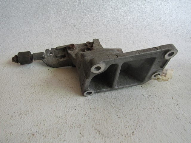 2007 2008 Infiniti G35X Sedan RH Engine Mounts