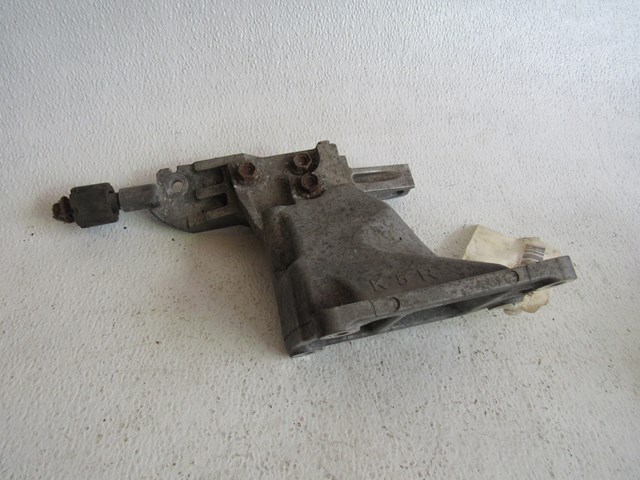 2007 2008 Infiniti G35X Sedan RH Engine Mounts
