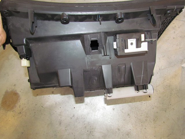 2007 Infiniti G35X Sedan RH Passenger Glove Box