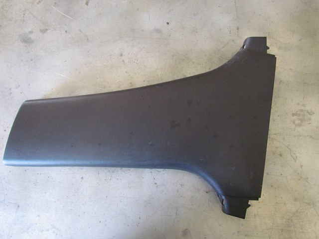 2007 Infiniti G35X Sedan LH Lower B Pillar Trim