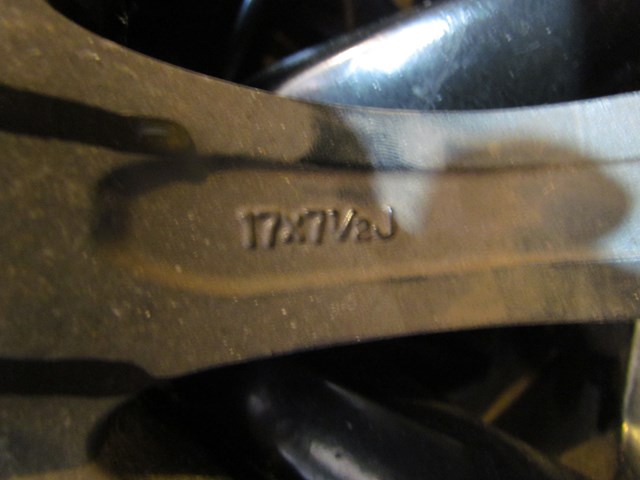 2007 Infiniti G35X Sedan 17