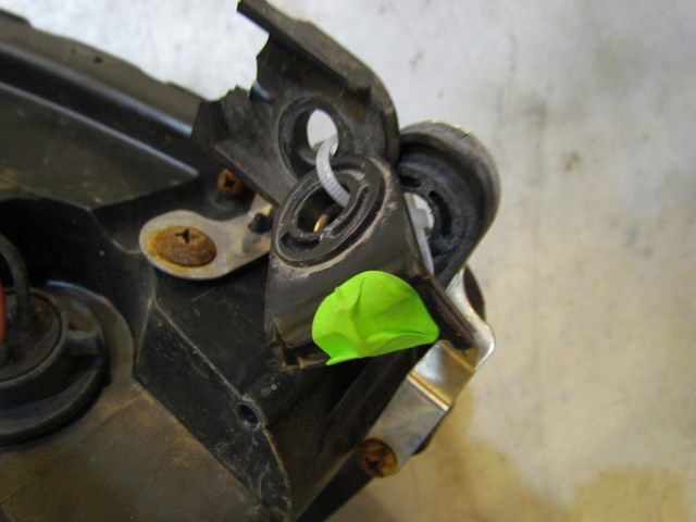 2005 Infiniti G35X RH Passenger Headlight - See Description