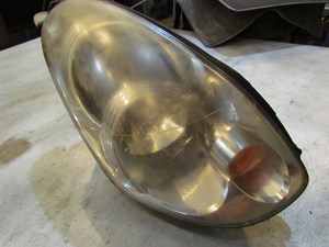2005 Infiniti G35X RH Passenger Headlight - See Description
