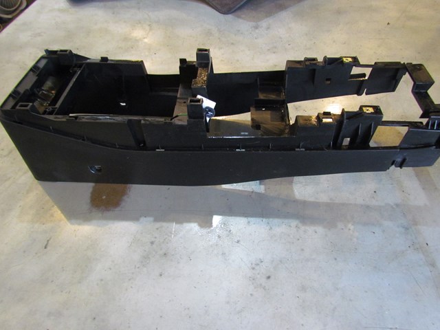 2005 Infiniti G35X Center Console Bottom Portion w/24167 7W100