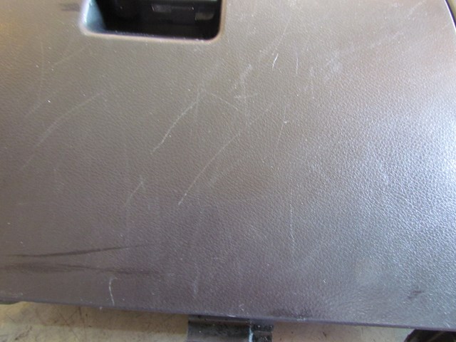 2005 Infiniti G35x RH Lower Glove Box 68108 AM601-See Description