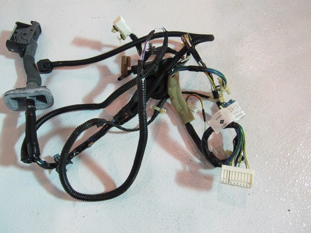 05 06 Infiniti G35 Sedan Front RH Door Wiring Harness 24124 AC702
