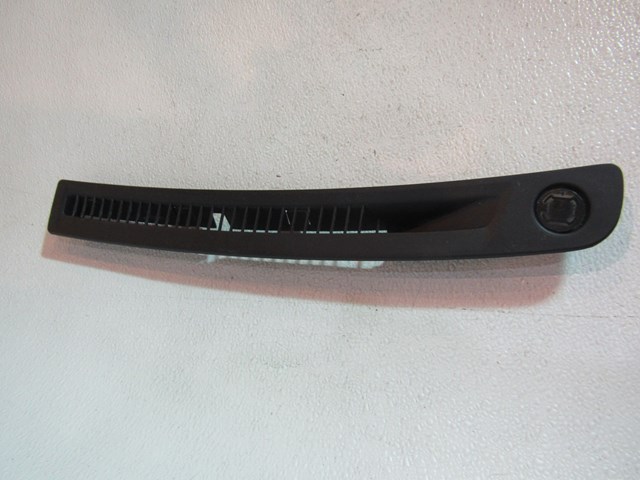 2005 2006 Infiniti G35 Sedan LH Dash Defrost Vent 