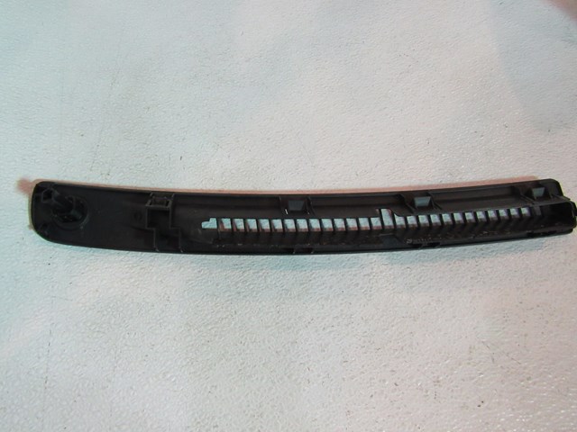 2005 2006 Infiniti G35 Sedan LH Dash Defrost Vent 