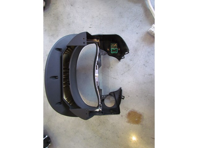 2005 Infiniti G35x Gauge Cluster Bezel 68240 AC700