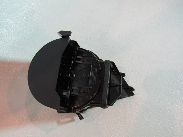 05 06 Infiniti G35 Sedan Coup LH Outer Dash Vent 68410 AC700