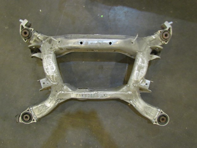 2005 Infiniti G35X Sedan Rear Subframe
