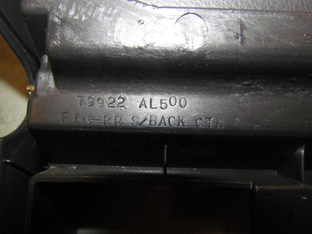 2005 Infiniti G35x Rear Center Console Pass Through 79922 AL500