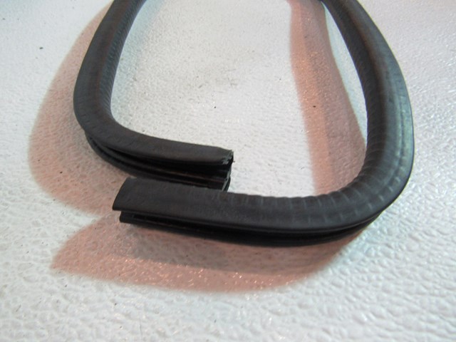 2005 2006 Infiniti G35 G35x Sedan Trunk Pass Through Seal