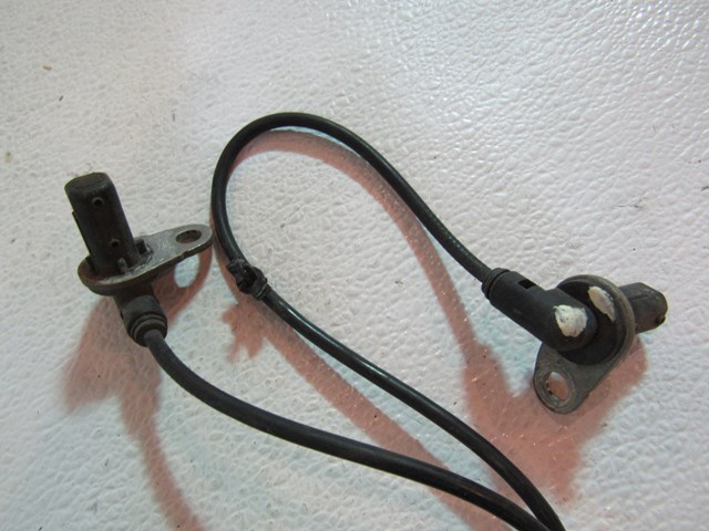 05 06 Infiniti G35x Sedan AWD Rear ABS Sensors