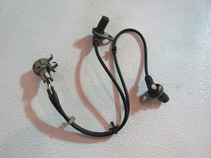 05 06 Infiniti G35x Sedan AWD Rear ABS Sensors