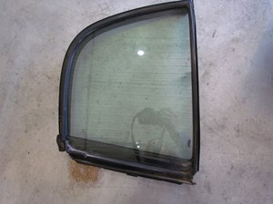 2005 Infiniti G35x RH Quarter Glass 