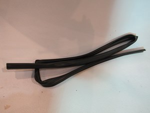2005 Infiniti G35X Rear RH Window Seal