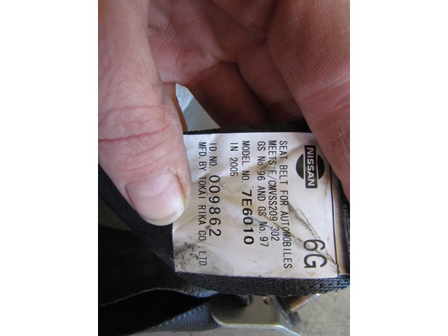 2005 Infiniti G35x Rear Center Seat Belt 