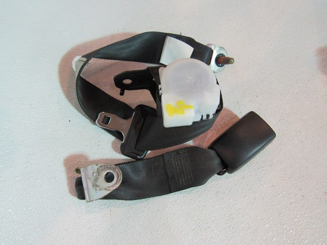 2005 2006 Infiniti G35 Sedan Rear RH Pass Seat Belt & Buckle