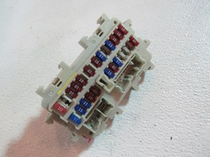 2005 Infiniti G35 Interior Fuse Box AM60A