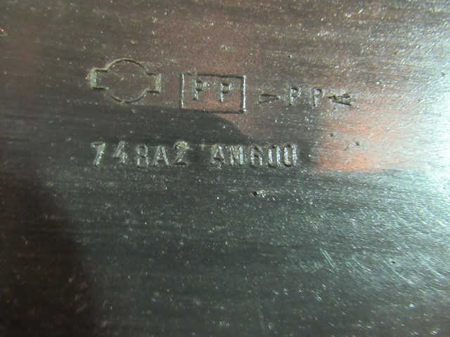 2005 2006 Infiniti G35 Sedan EVAP Canister Splash Shield 748A2 AM600